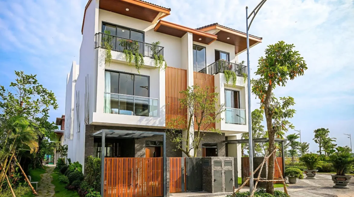 nhà phố liên kế La Home Prodezi Long An